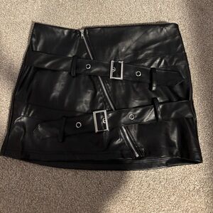 SHEIN Black Mini Skirt with Buckle Detail